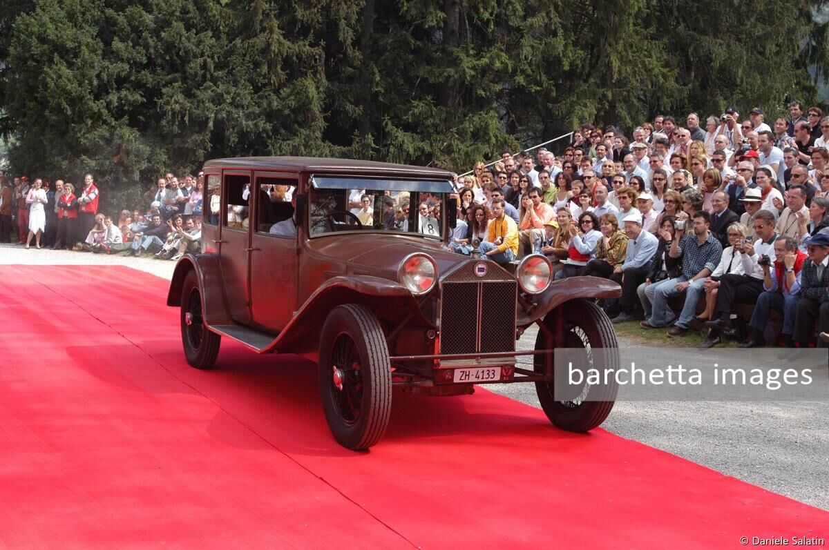  Lancia Lambda, 1927  4 cilindri a V, 2570 cm3 - Berlina Sedan, Stabilimenti Farina